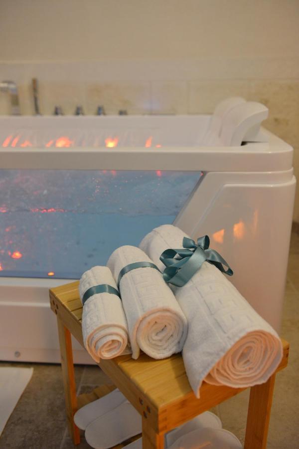 Suite Laurel Spa Con Idromassaggio Fasano Exterior photo